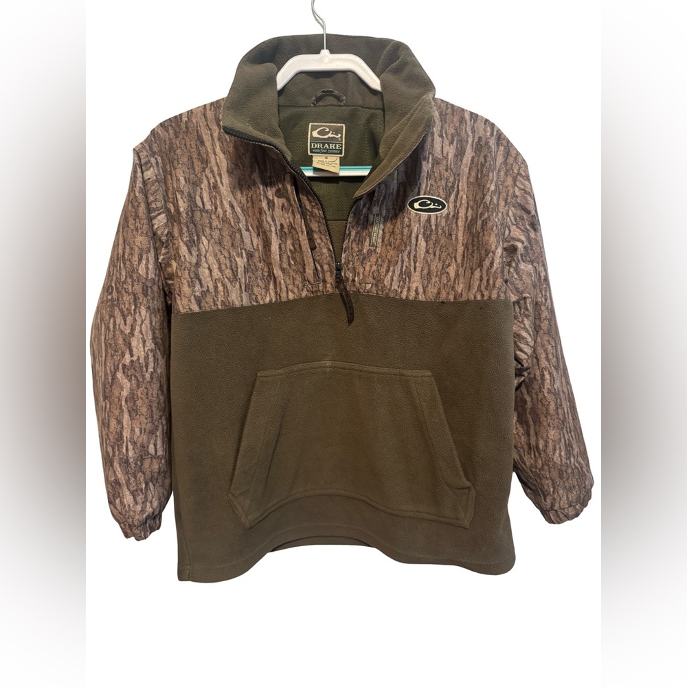 Drake boys half zip pullover. Great condition.